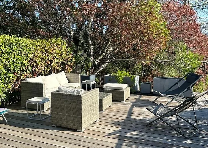 Les Restanques Maison Des Chenes Vue 6 Personnes *