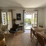 Les Restanques Maison Des Chenes Vue 6 Personnes * Grimaud