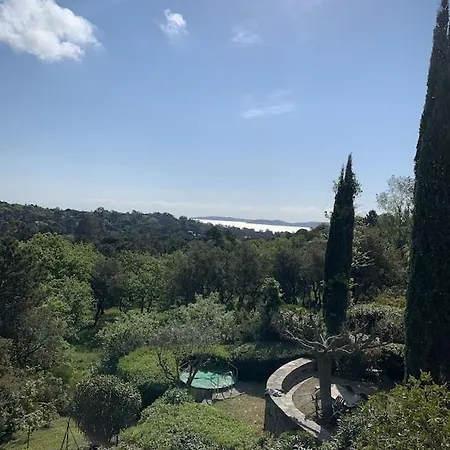 Villa Les Restanques Maison Des Chenes Vue 6 Personnes Grimaud