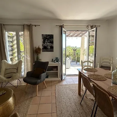 Les Restanques Maison Des Chenes Vue 6 Personnes * Grimaud