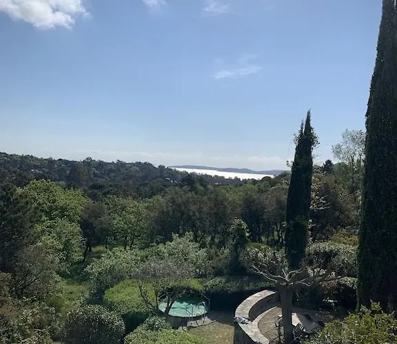 Villa Les Restanques Maison Des Chenes Vue 6 Personnes Grimaud