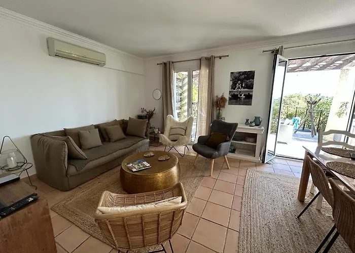 别墅 Les Restanques Maison Des Chenes Vue 6 Personnes 格里莫